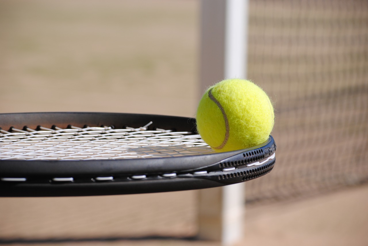 Nawierzchnia kortu tenisowego – z czego powinna być wykonana?