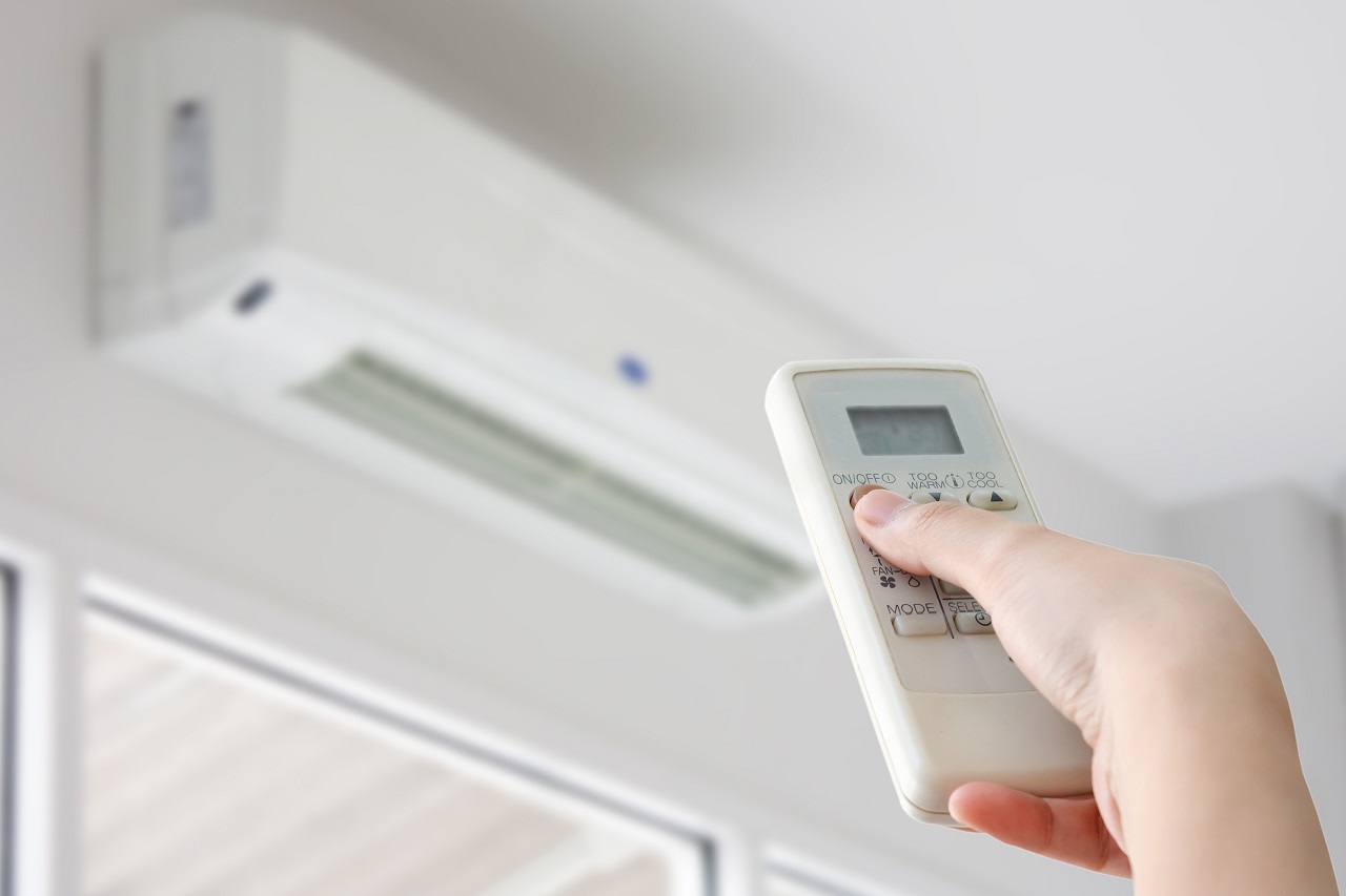 W jakich pomieszczeniach warto założyć klimatyzację – jak dobrać odpowiedni sprzęt do domu?