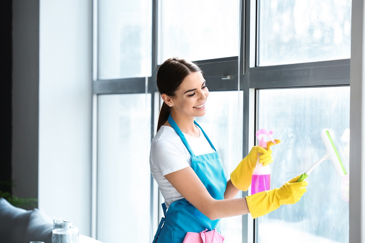 Dokładne i szybkie mycie okien – sposoby