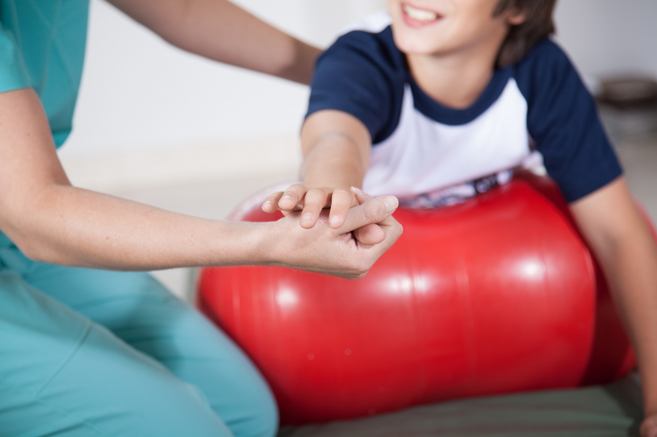 Jakie przedmioty rehabilitacyjne powinien mieć każdy rehabilitant dzieci?